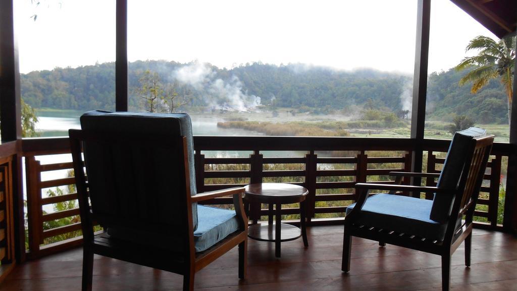 ホテルGreen Lake Linow Tomohon 部屋 写真